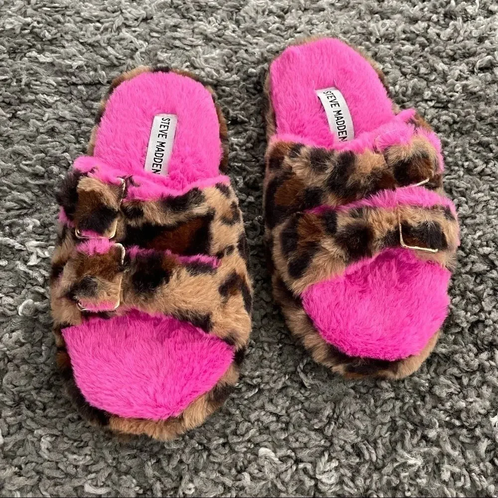 NWT Steve Madden Kids Around Cozy Slippers